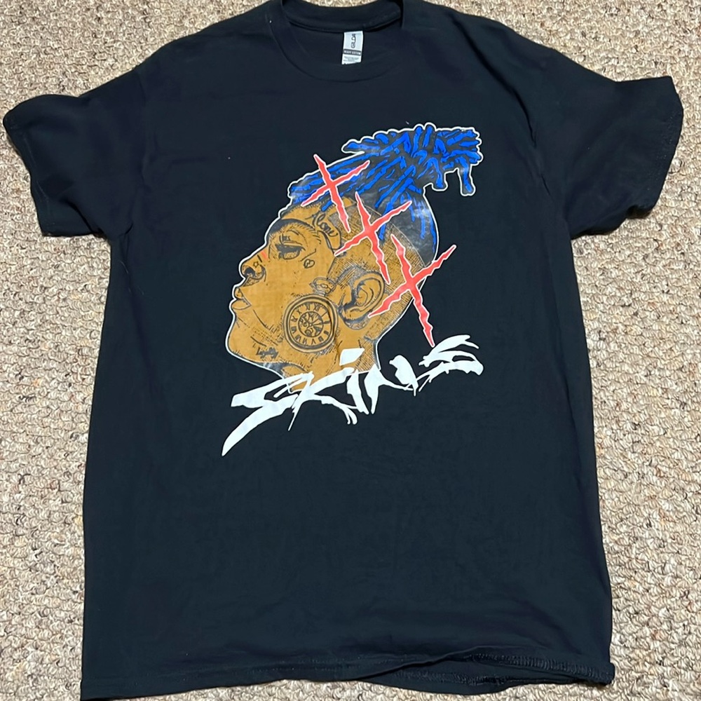 Xxxtentacion black shirt